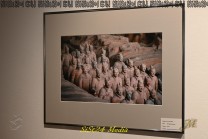 Irmi Wurdack: „Terrakotta Armee“, zu sehen in der Ausstellung „Im Spiegel der Kulturen“