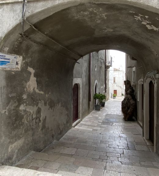 Die Stadt Peschici ist ein von den Slawen gegründetes Fischerdorf in Gargano.